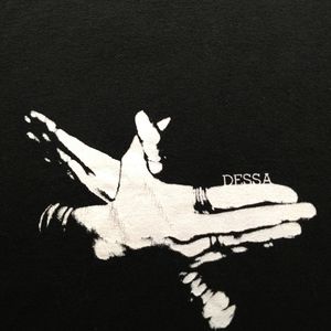 Dessa "Hands Folded" T-shirt